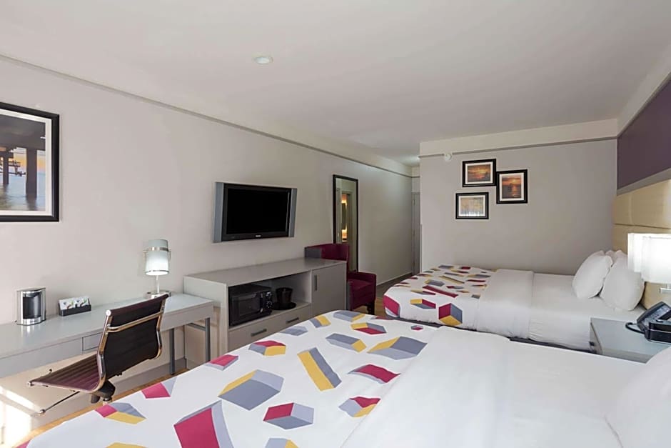 La Quinta Inn & Suites by Wyndham Mobile - Daphne