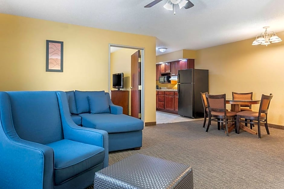 Comfort Suites Findlay