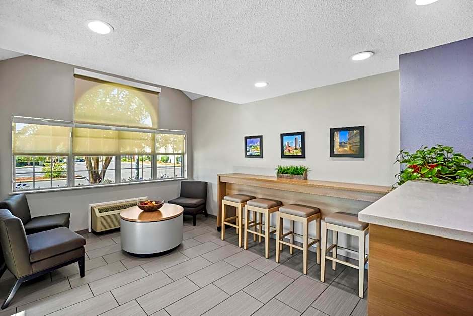 Microtel Inn & Suites by Wyndham Greensboro