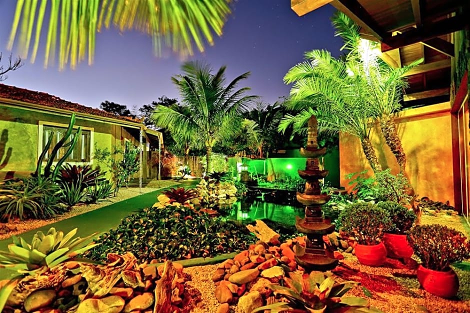 Praia Do Estaleiro Guest House Pousada