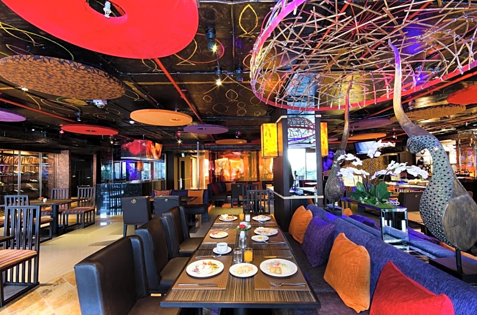 TONGTARA RIVERVIEW HOTEL