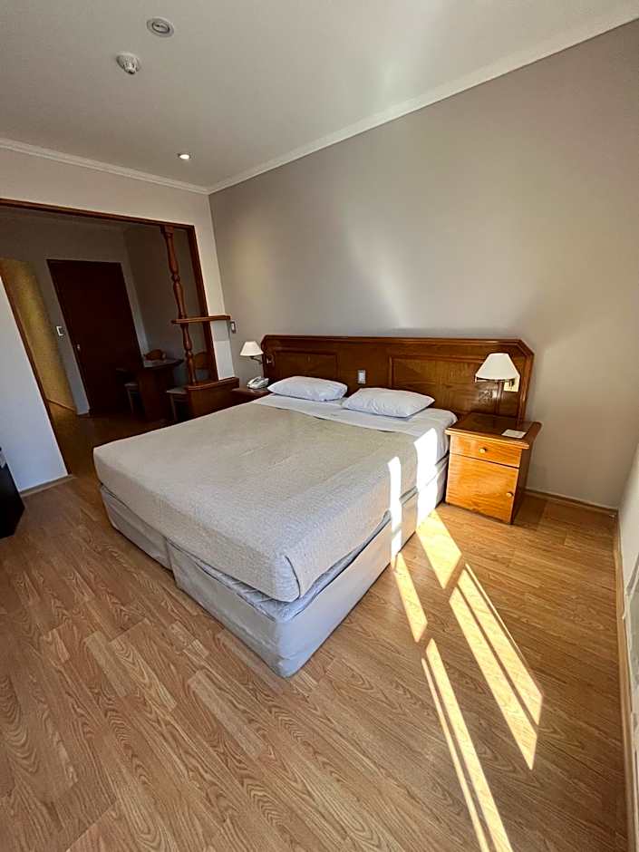 Bristol Hotel