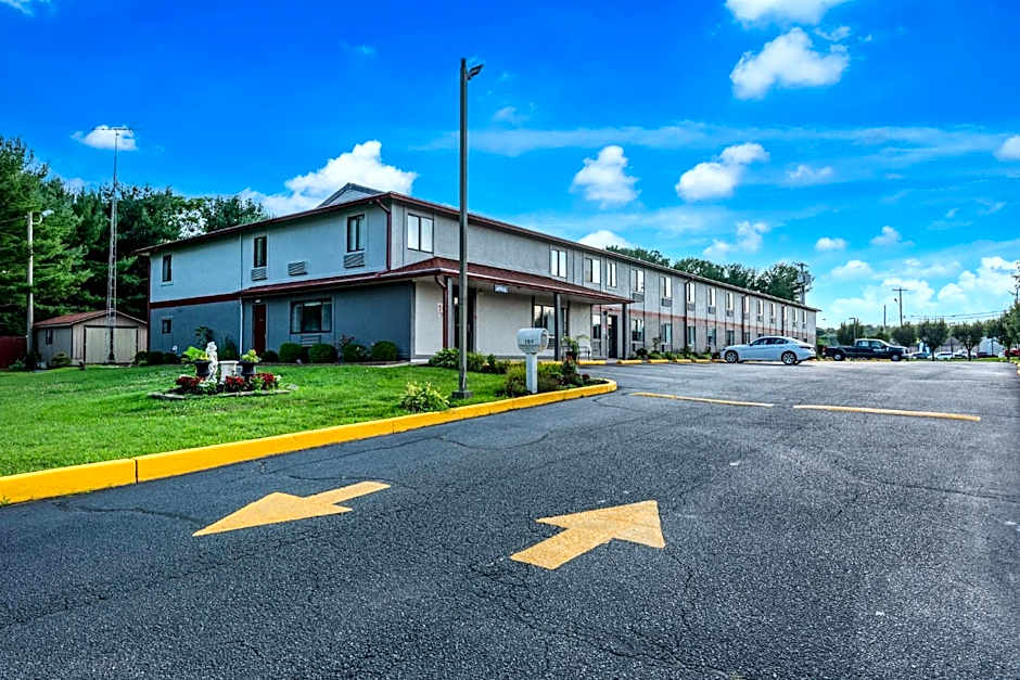 Red Roof Inn & Suites Vineland - Buena