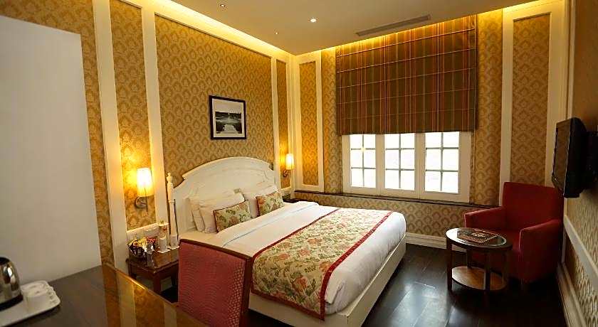 Hotel Bright