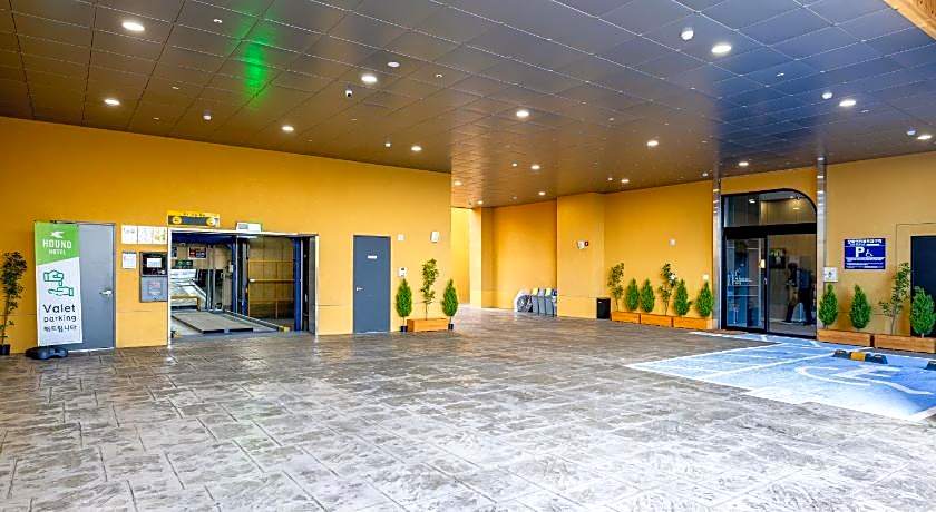 Hound Hotel Ulsan