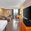 Grand Hotel & Conference Centre Calgary Airport, an Ascend Collection Hotel