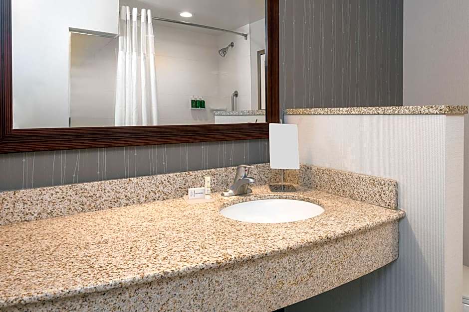 Courtyard by Marriott Buffalo Airport