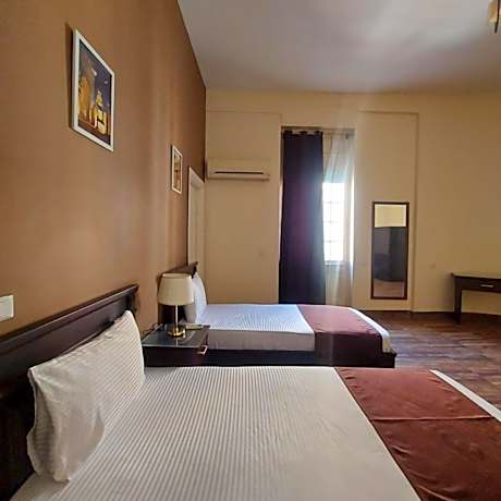 Double Room with Shared Bathroom