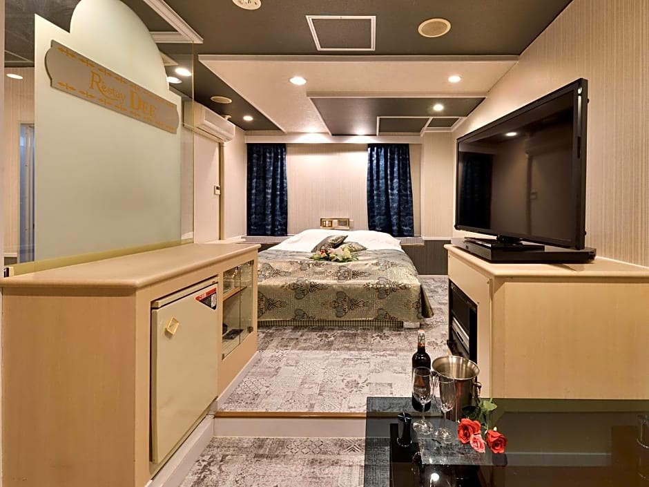 Restay DEE (Adult Only)