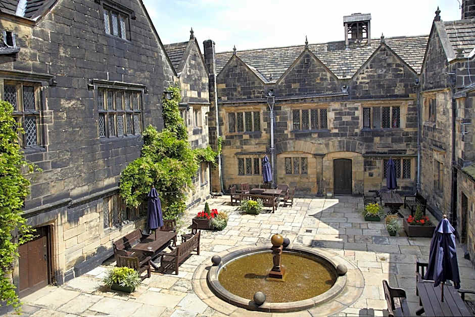 Woodsome Hall Golf Club Cottage on the Course