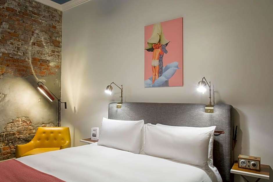 The Old No. 77 Hotel & Chandlery