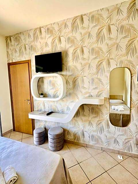 Melody Hotel