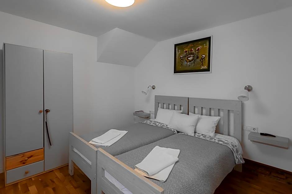 YellowBoot Aparthotel