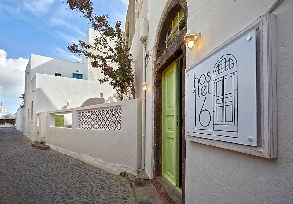 Hostel 16 Oia