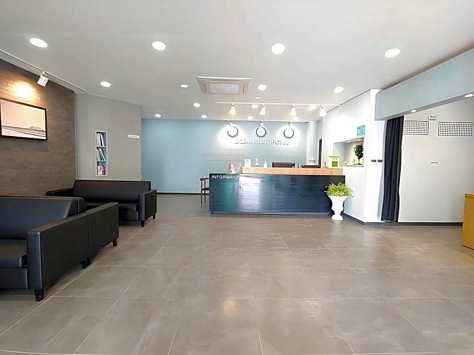 Jungmun Oceanblue Hotel