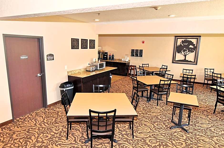 Cobblestone Inn & Suites - Clarion