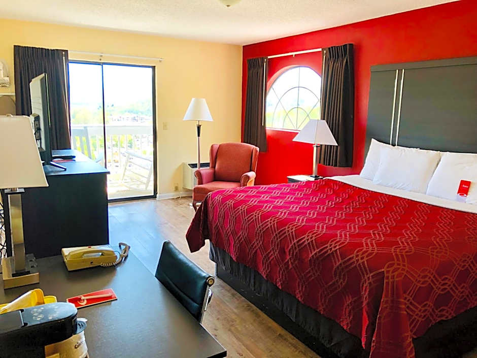 Econo Lodge Waynesville