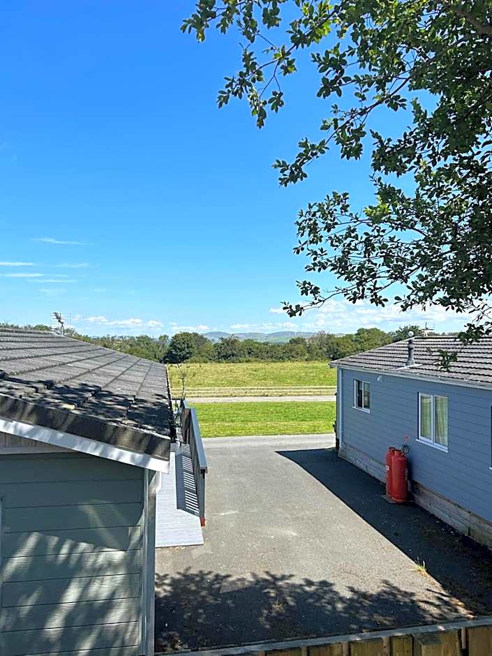 Derw View Green Lodge