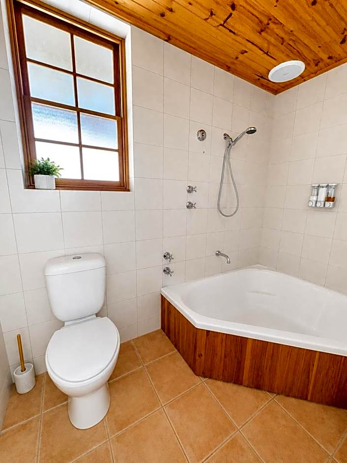 Coonawarra Place Motor Inn