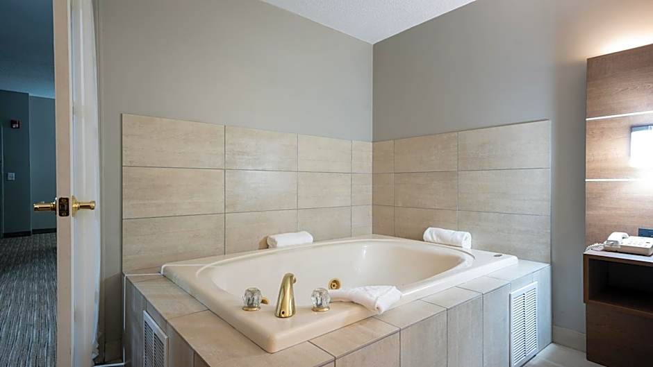 Holiday Inn Express Hotel And Suites Bad Axe By IHG