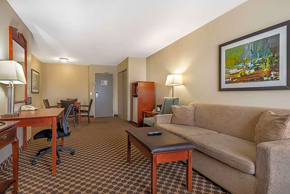 Best Western Strathmore Inn