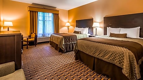 Queen Room with Two Queen Beds - Disability Access - Non Smoking