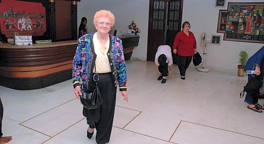 Hotel Gnanam Thanjavur