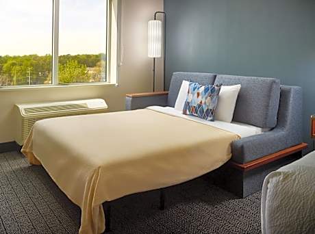 One-Bedroom King Suite with Balcony and City View