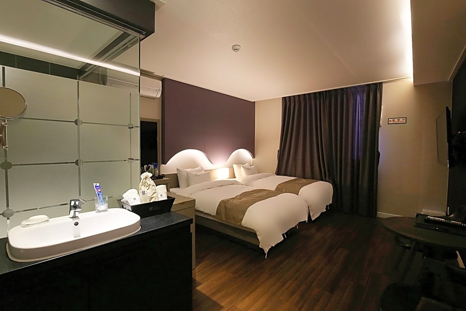 Seosan (Daesan) Modern Hotel