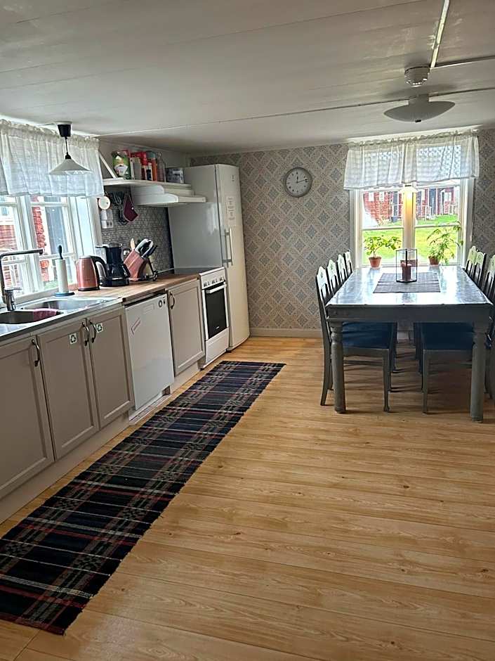 Bull-August gård vandrarhem/hostel