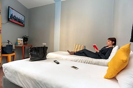 Twin Room with Private Bathroom