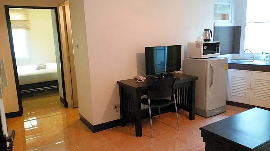 Photo 1 of 10 of Suite