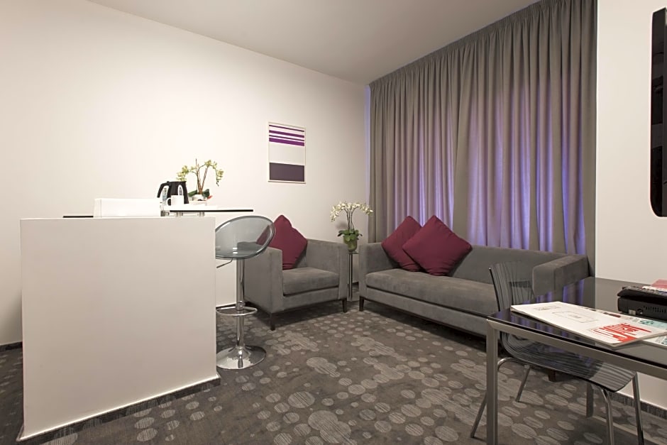 Hotel 35 Rooms