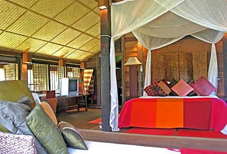 Laguna Villa with Lagoon and Pool View