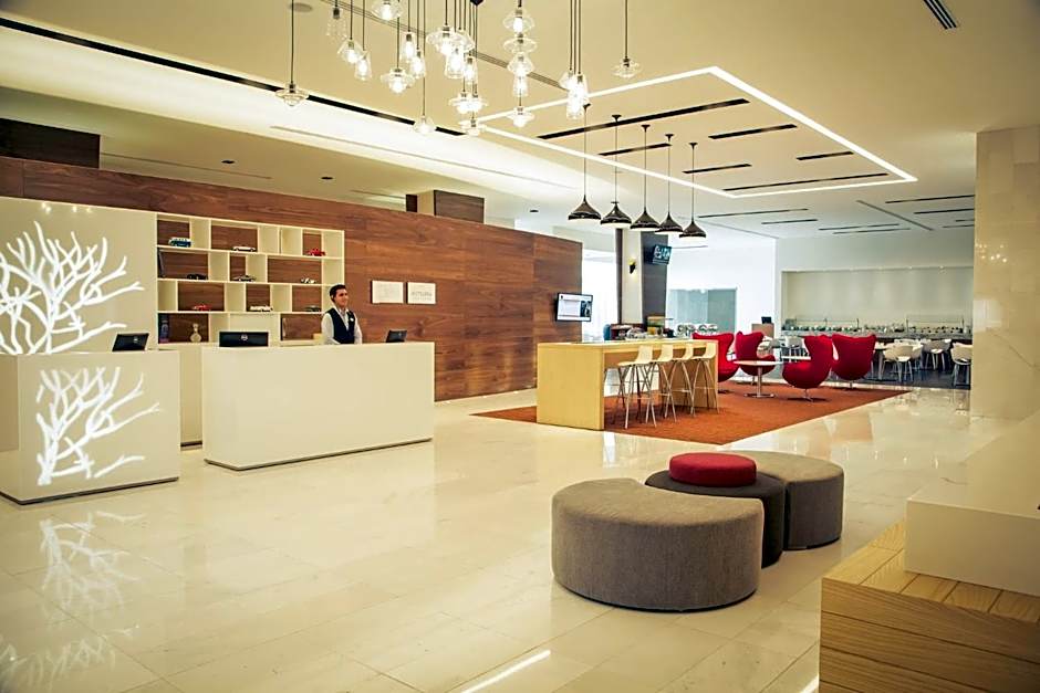 Fiesta Inn Plaza Central Aeropuerto