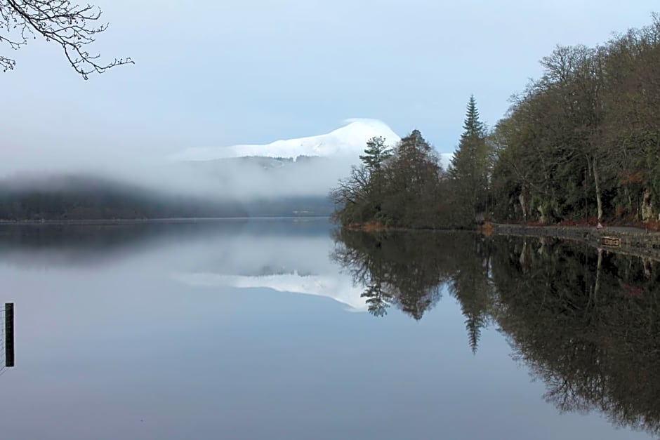 Loch Arklet House