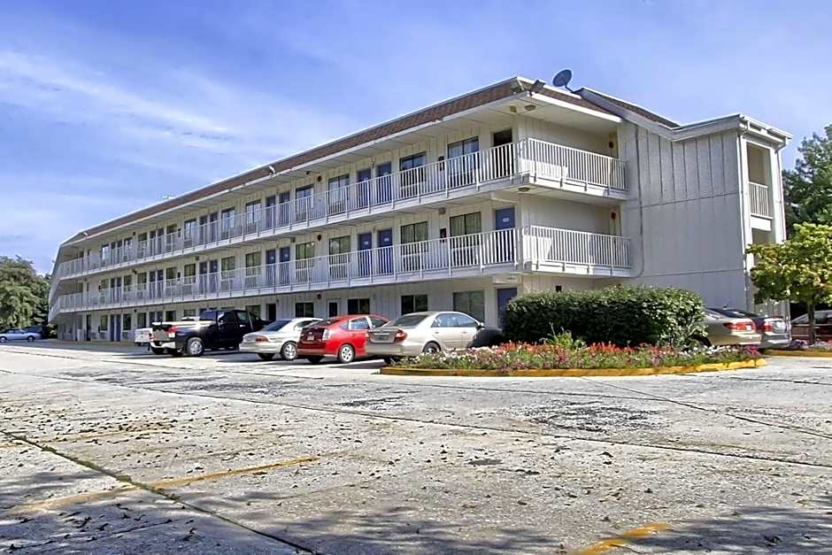 Motel 6-New Cumberland, PA - Harrisburg - Hershey South