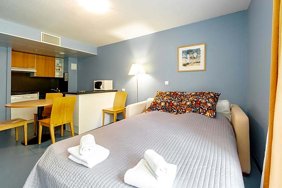 Villa Mariale by Popinns