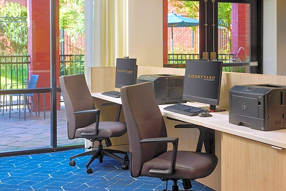 Courtyard by Marriott Carrollton