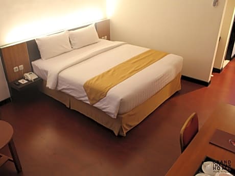 Deluxe Double or Twin