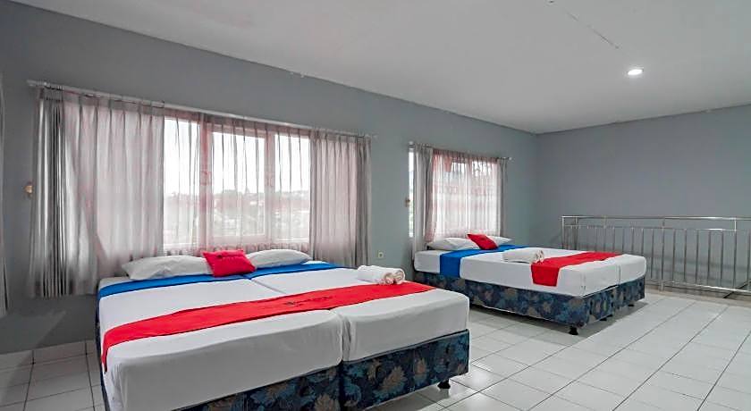 RedDoorz near Farm House 4