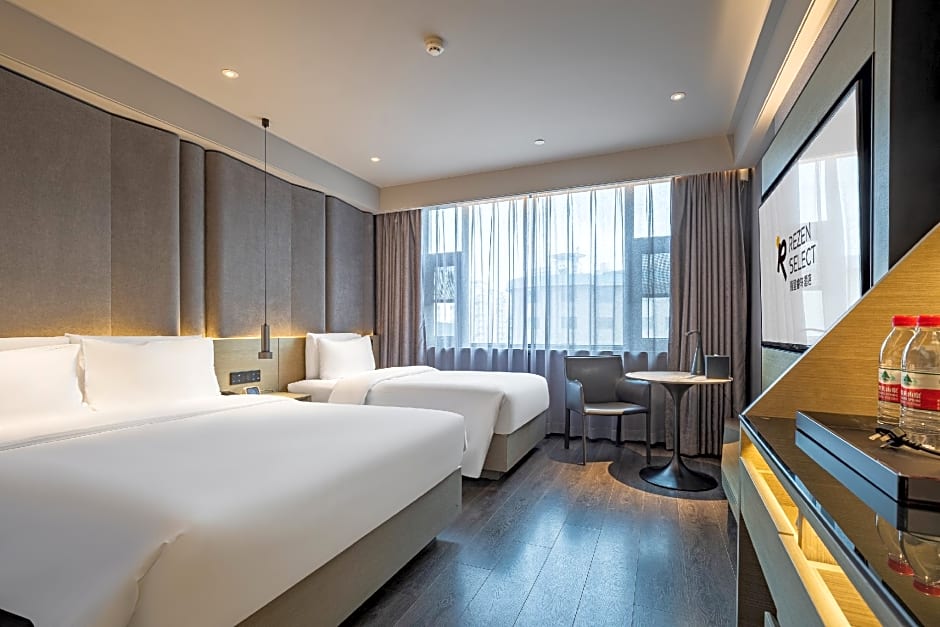 Rezen Select Hotel Lanzhou West Railway Station