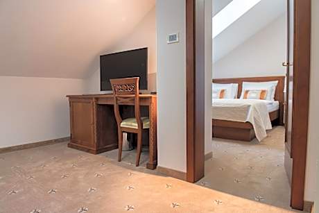 King Suite - Attic