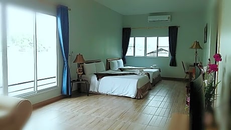 Family Room (2 Beds)