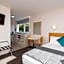 Capital View Motor Inn - Free Parking
