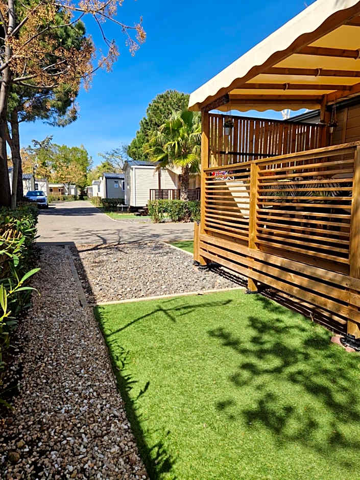 Camping La Carabasse Vias-Plage-T4 Climatisé,Tout confort, Emplacement calme !