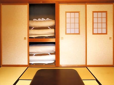 Japanese-Style Standard Room with Private Bathroom