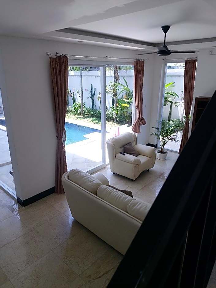 Margarita Surf Hostel Canggu