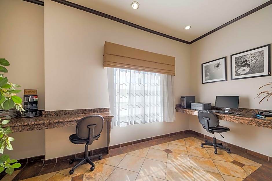 SureStay Plus Hotel by Best Western San Antonio SeaWorld
