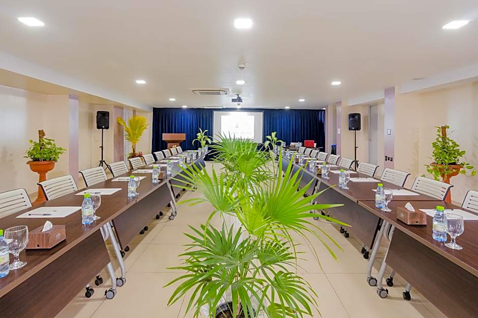 Champa Central Hotel